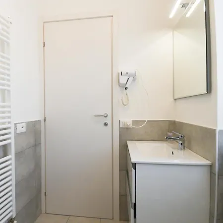 Bilocale Ospedale Civile 9 F&l Apartman Brescia