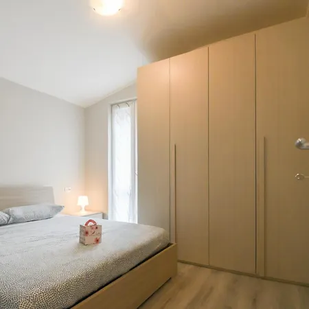 Apartment Bilocale Ospedale Civile 9 F&l